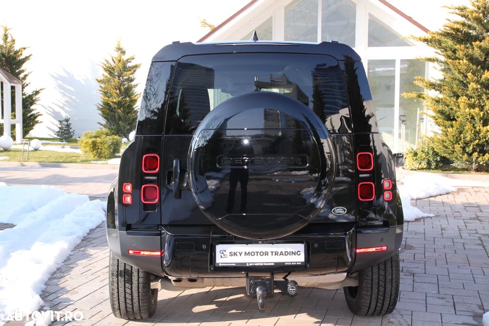 Land Rover Defender 110 3.0D 250 MHEV Hard Top X-Dynamic SE - 22