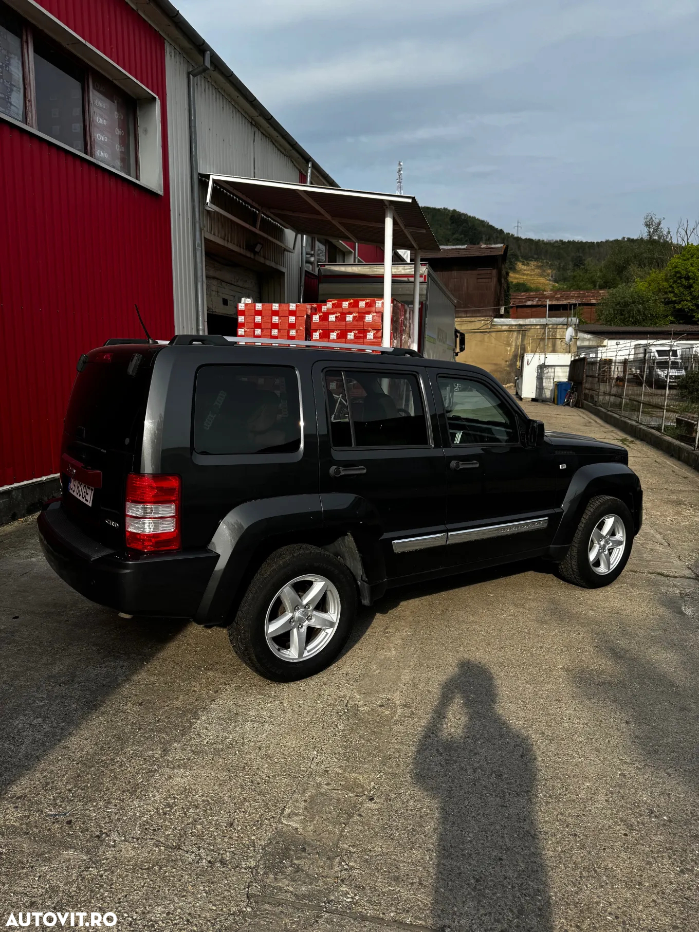 Jeep Cherokee - 4