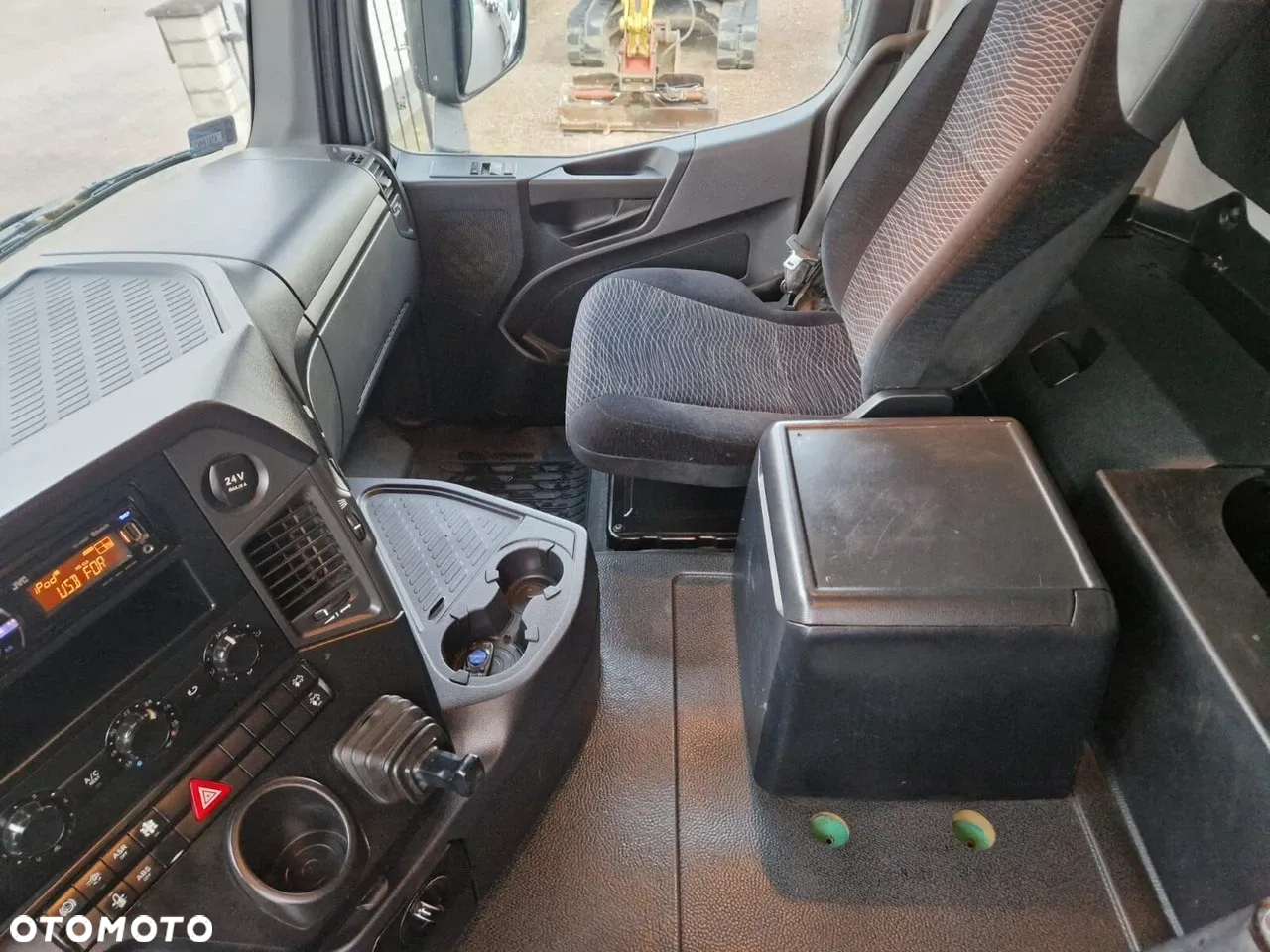 Mercedes-Benz AROCS - 5