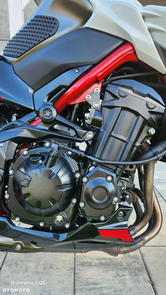 Kawasaki Z 900 - 10