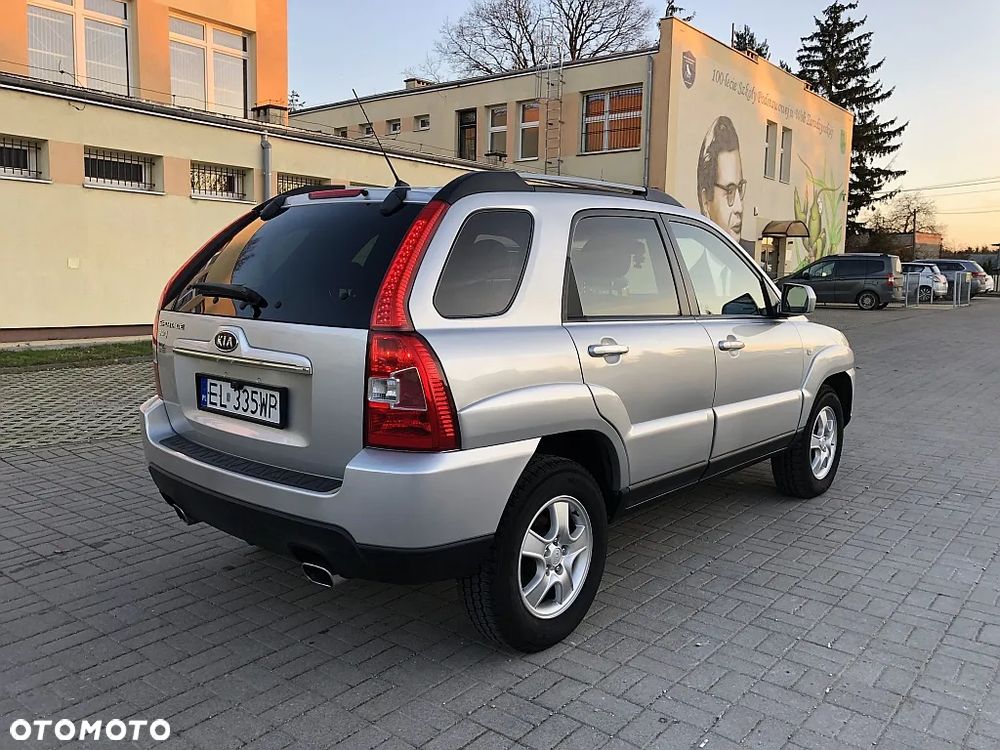 Kia Sportage 2.0 CRDI 2WD Attract - 3