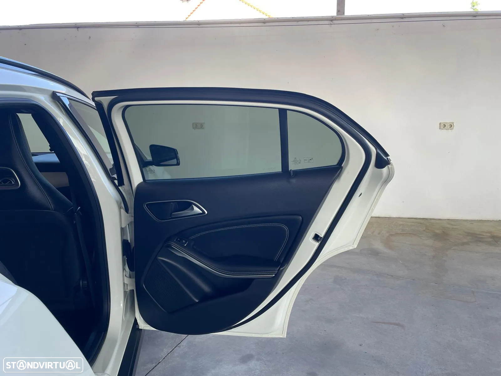 Mercedes-Benz GLA 200 CDI 4Matic 7G-DCT Edition 1 - 31