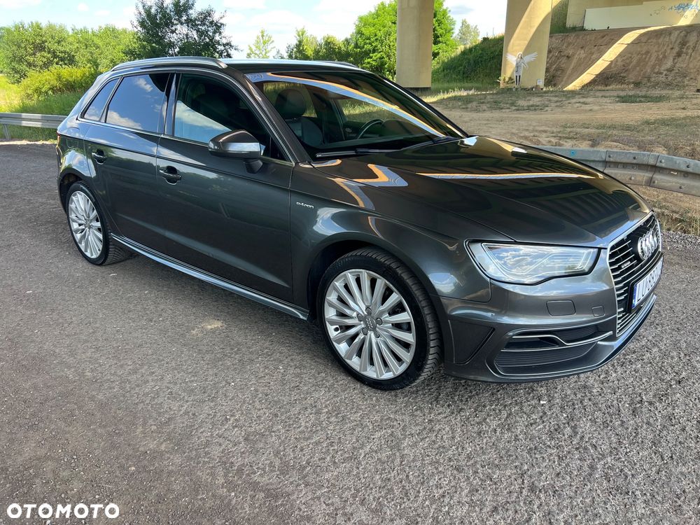 Audi A3 Sportback 1.4 TFSI e-tron S line Sportpaket - 6