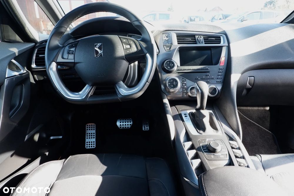Citroën DS5 HDi 165 SportChic - 14