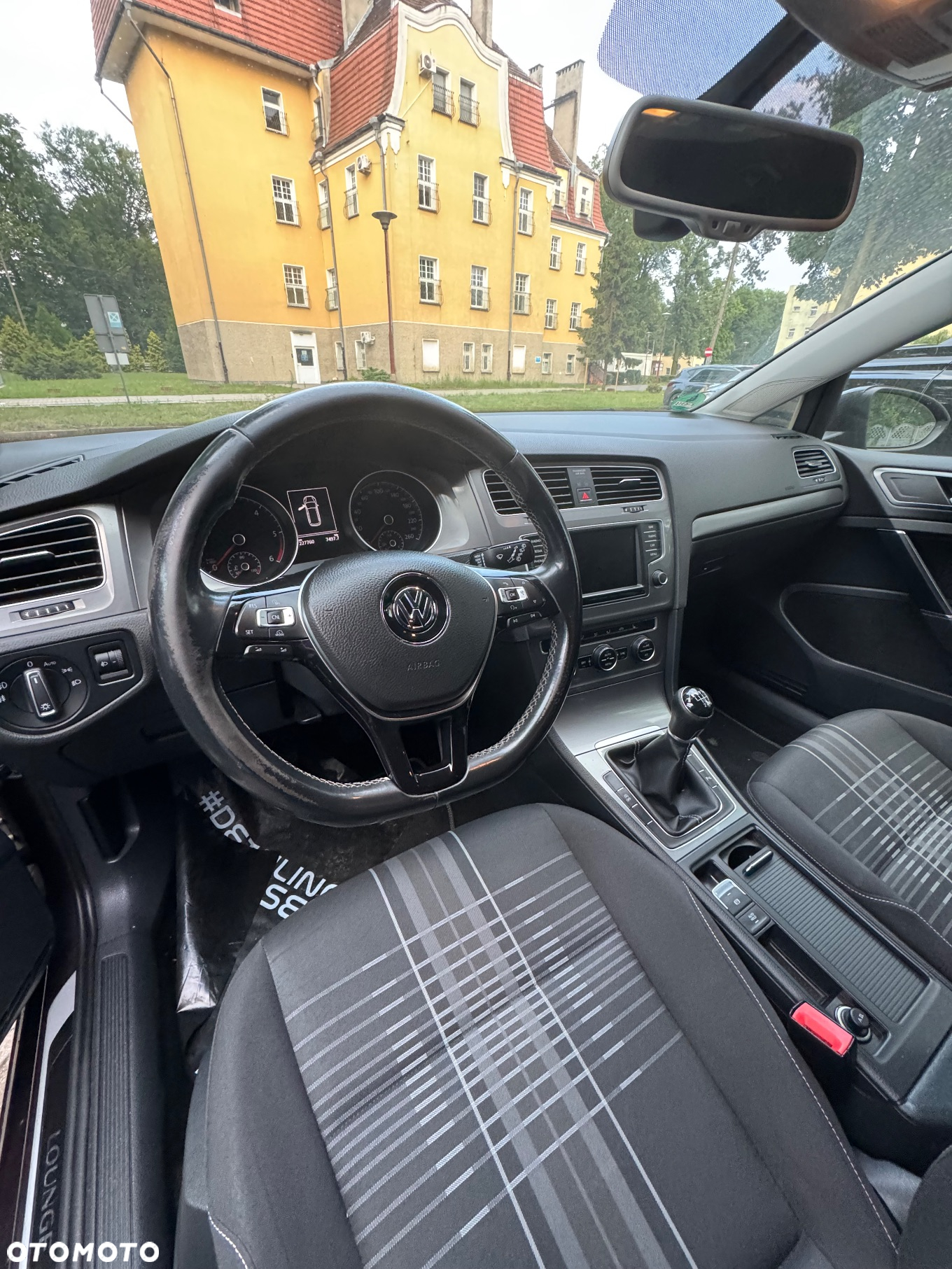 Volkswagen Golf - 9