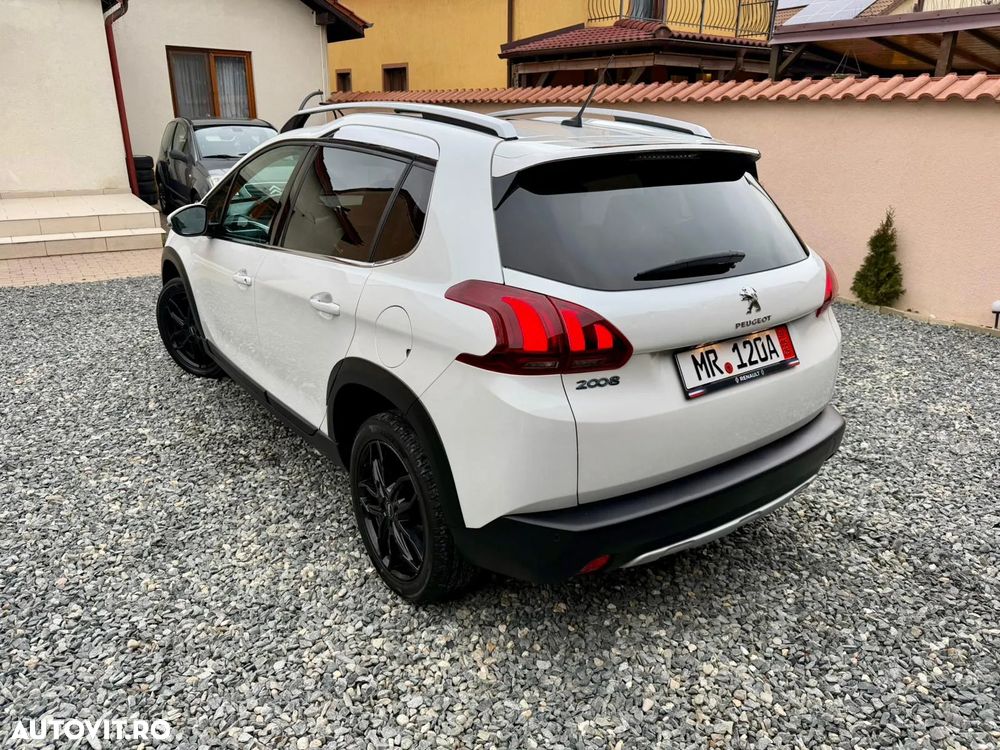 Peugeot 2008 PureTech 130 GPF Stop&Start Crossway - 4