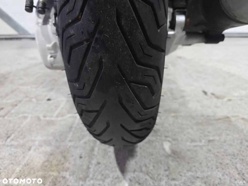 Yamaha X-max - 30