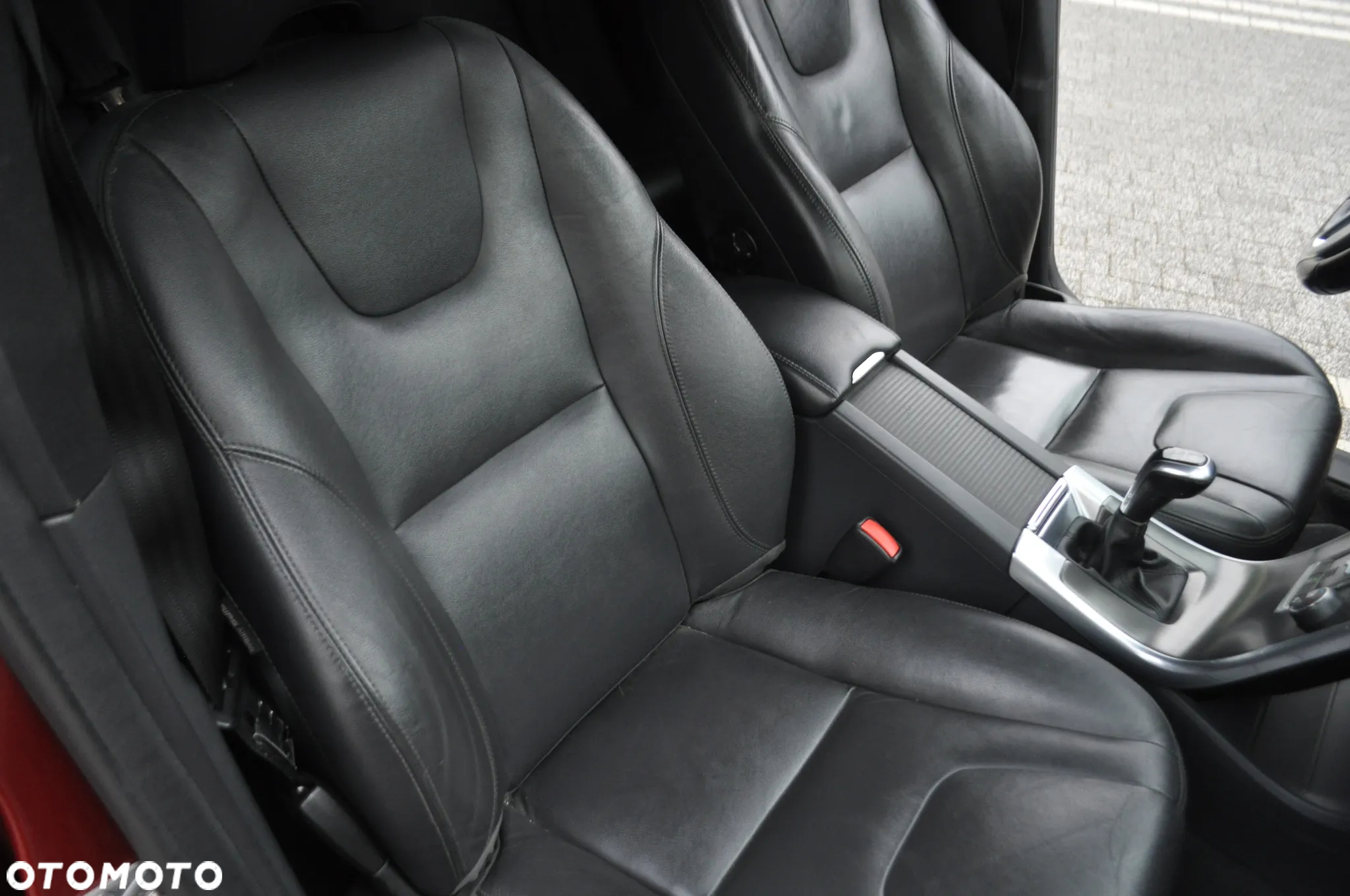 Volvo XC 60 D4 Drive-E Momentum - 6