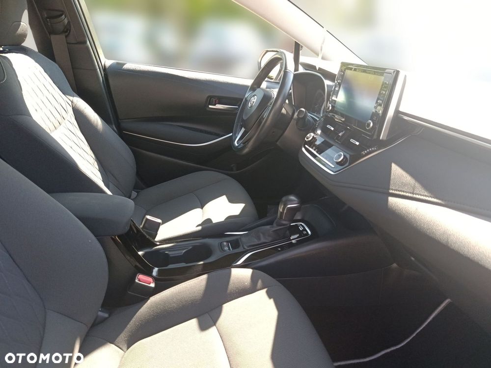 Toyota Corolla 1.8 Hybrid Comfort - 12