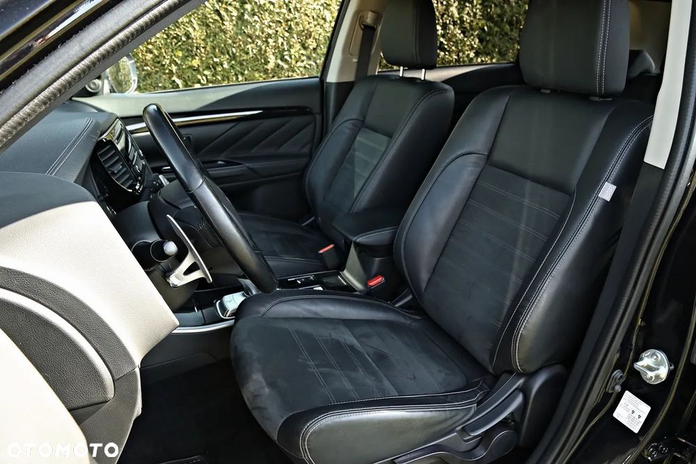 Mitsubishi Outlander - 20