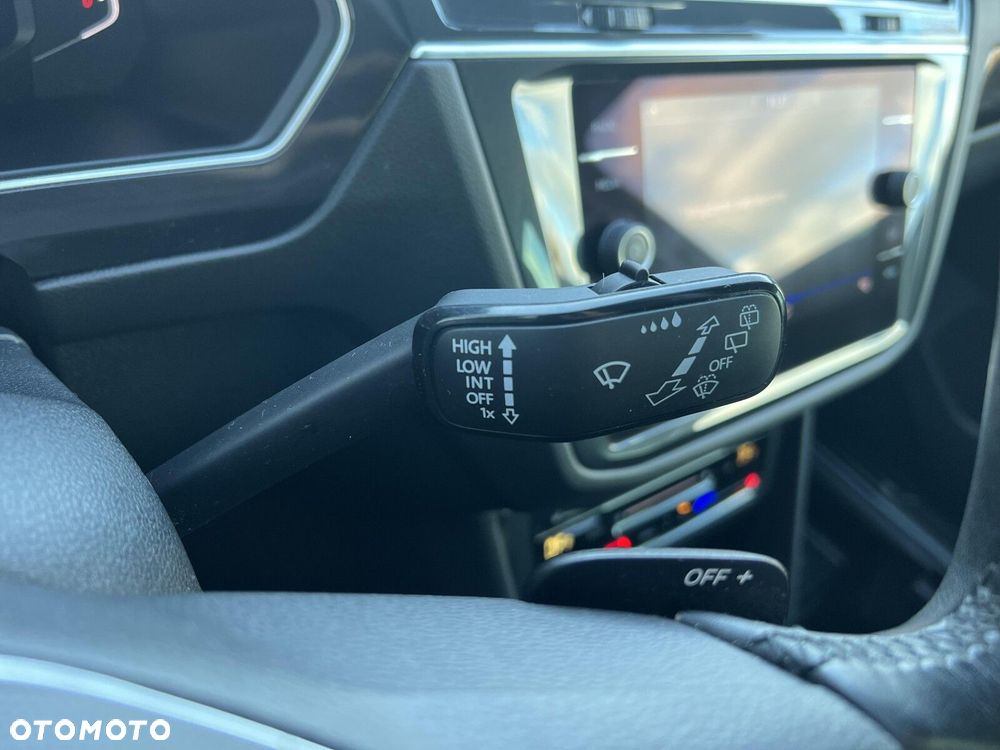 Volkswagen Tiguan - 12