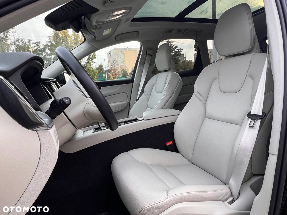 Volvo XC 60 - 31