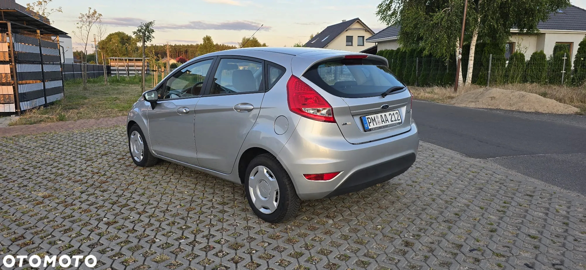 Ford Fiesta 1.4 TDCi Ambiente - 9