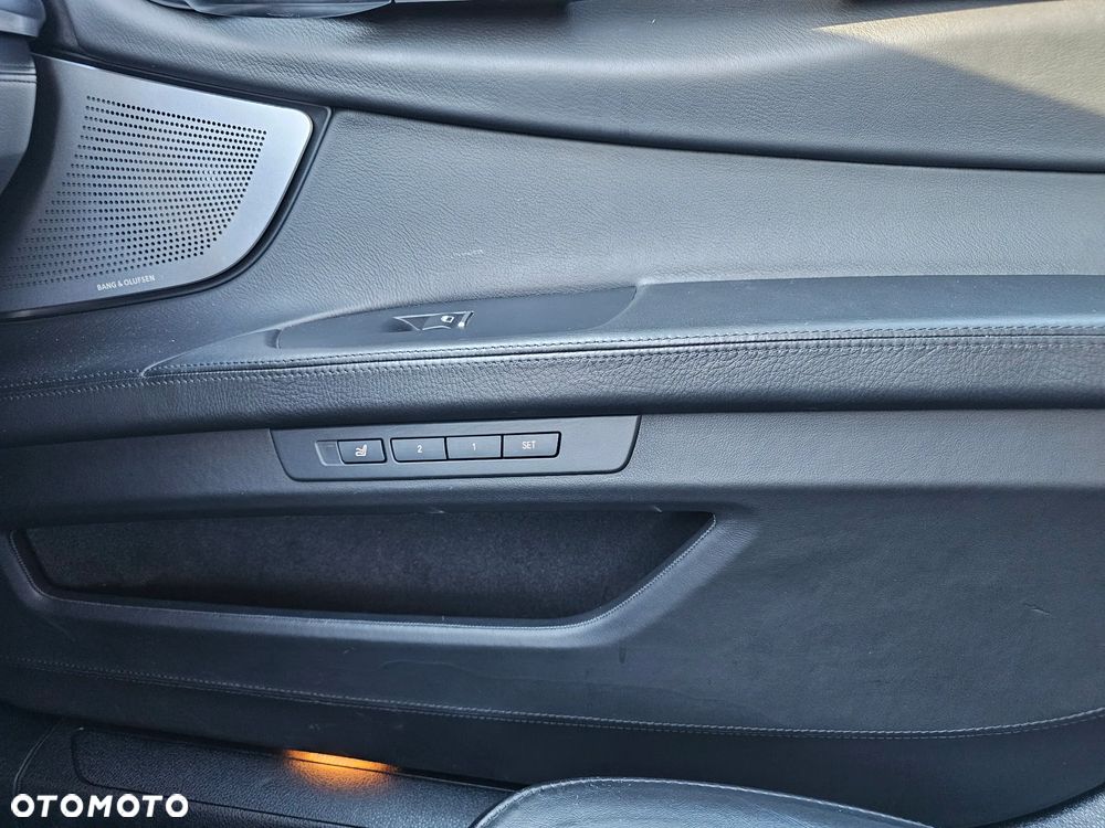 BMW Seria 7 750Li xDrive - 30
