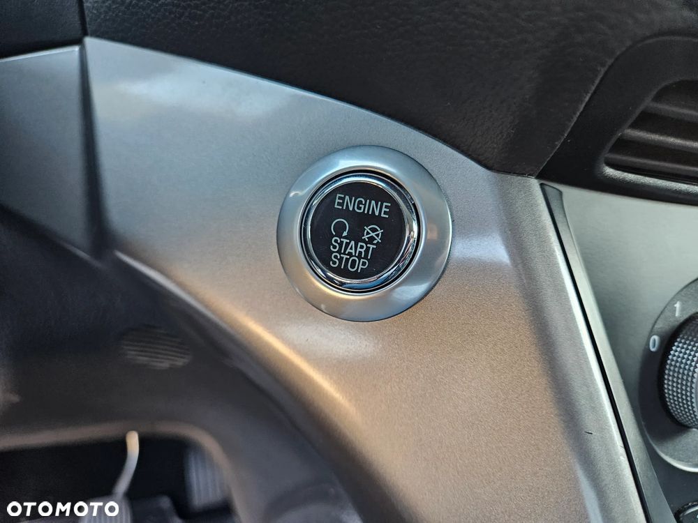 Ford Kuga - 20