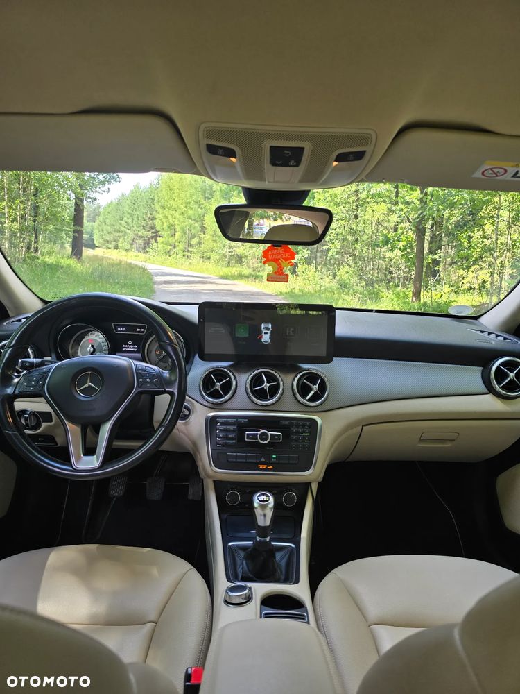 Mercedes-Benz GLA 200 (CDI) d - 15