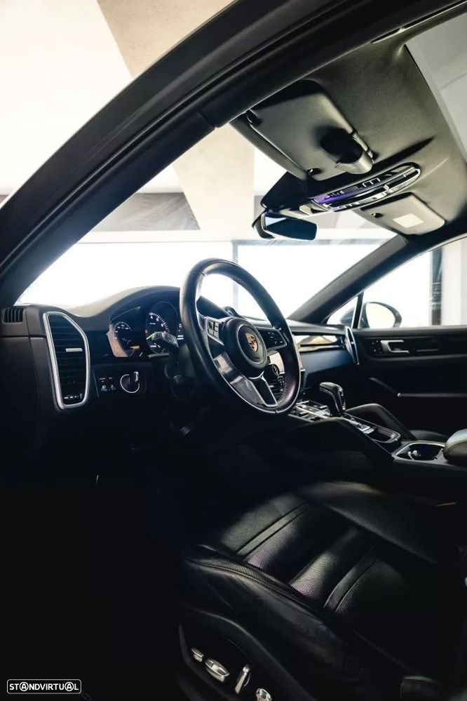 Porsche Cayenne Coupé E-Hybrid Platinum Edition - 40