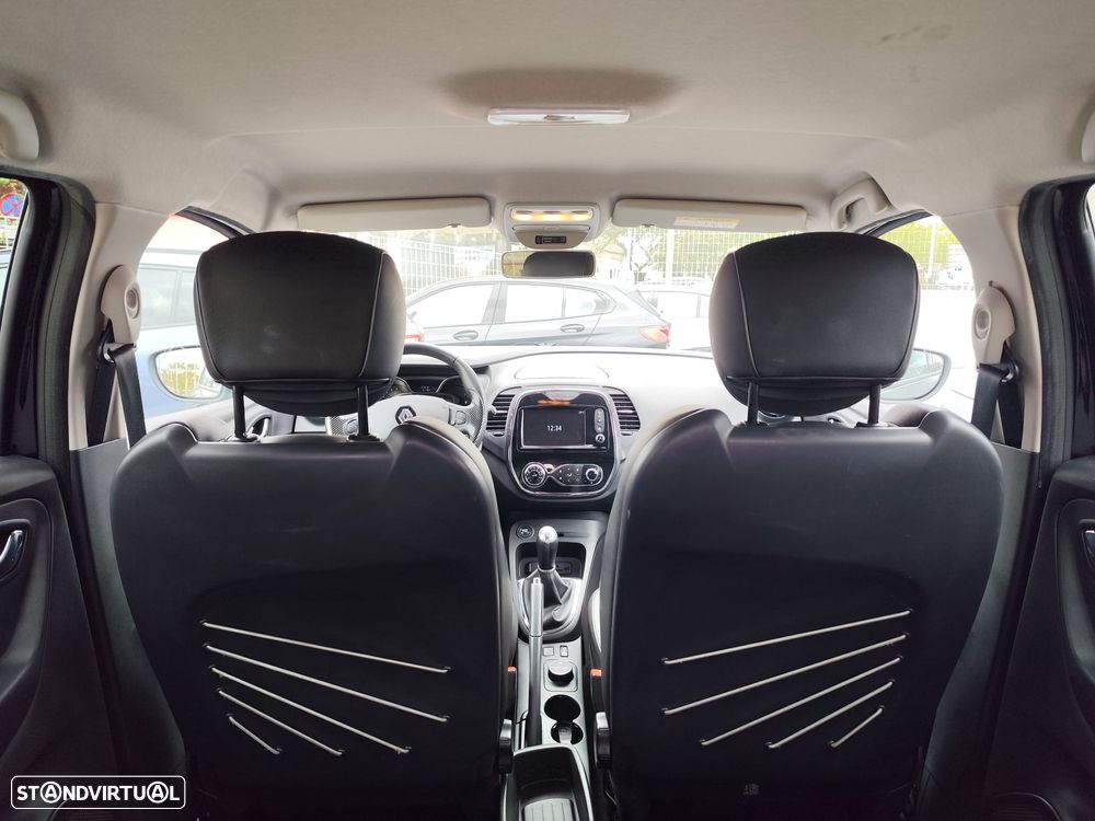 Renault Captur 0.9 TCE Exclusive XMOD - 11