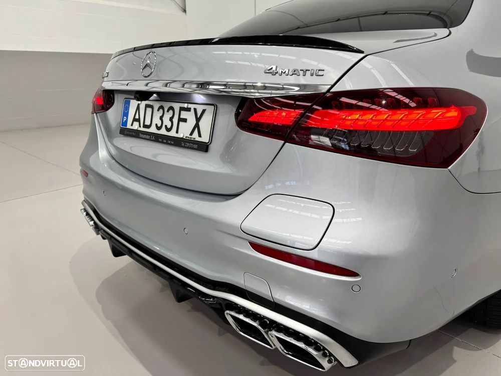 Mercedes-Benz E 300 de AMG Line 4Matic - 17