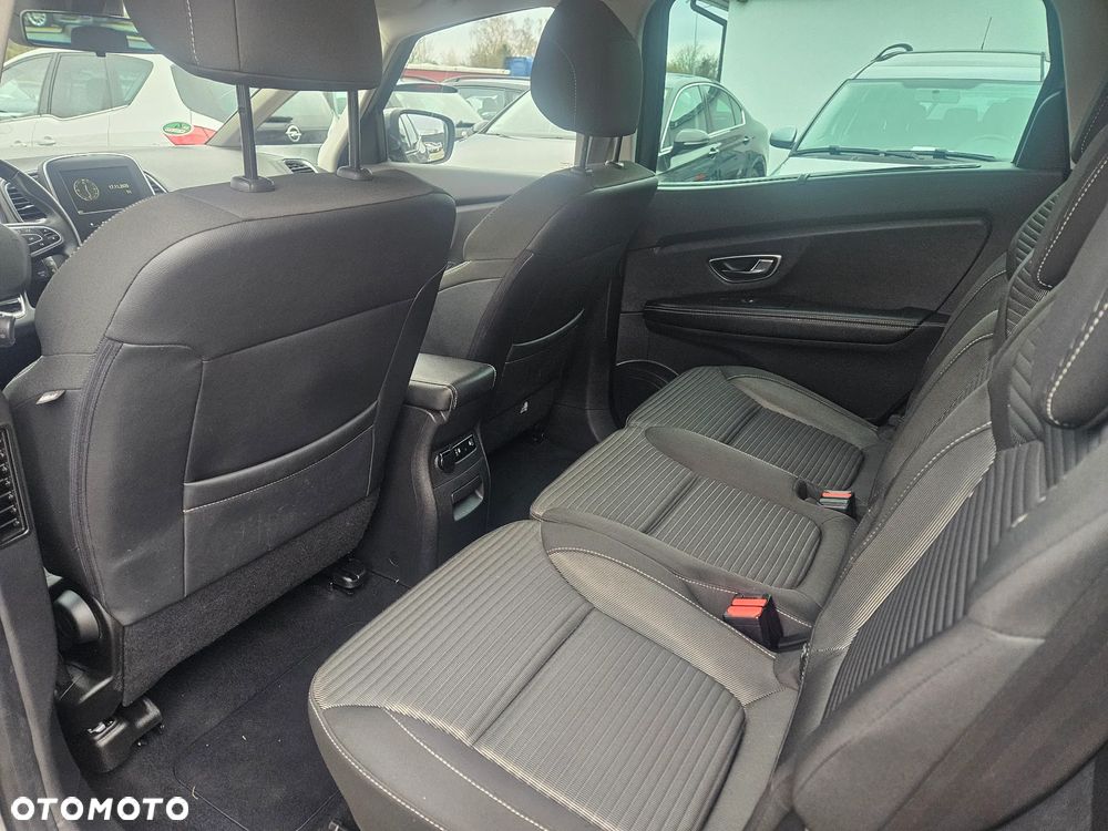 Renault Grand Scenic - 25