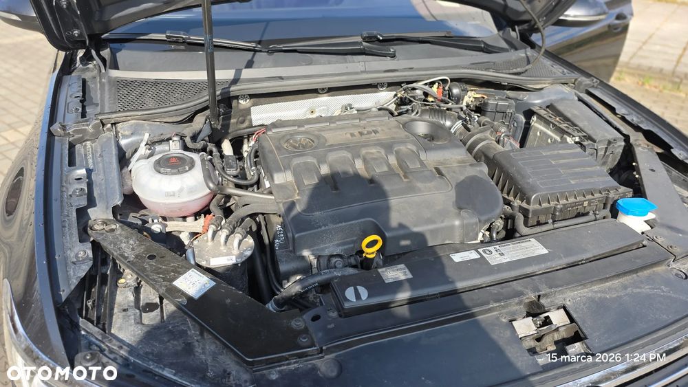 Volkswagen Passat 2.0 TDI SCR 4Mot DSG Highline - 19