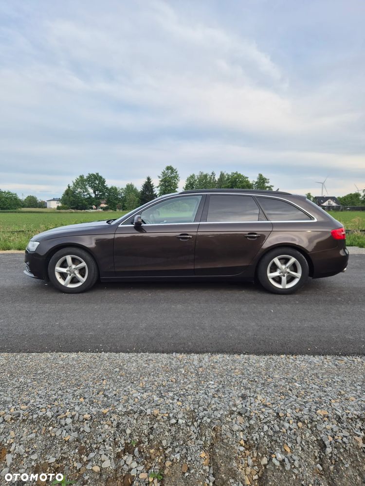 Audi A4 Avant 2.0 TDI DPF Ambiente - 8