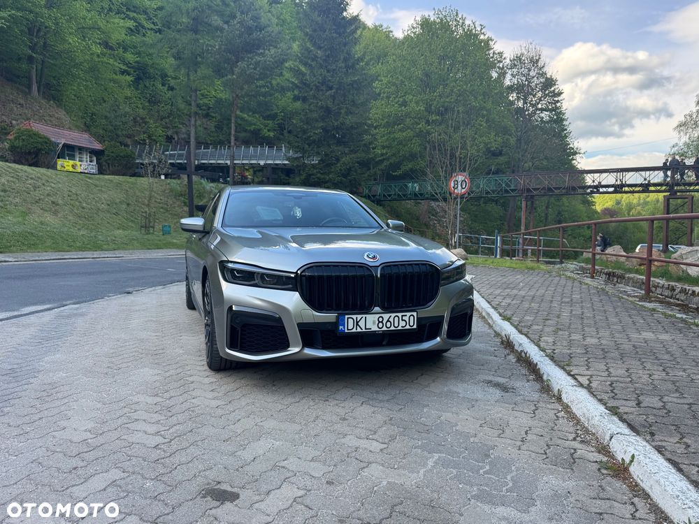 BMW Seria 7 - 11