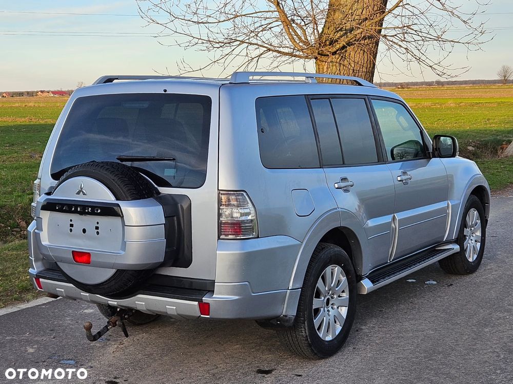 Mitsubishi Pajero 3.2 DI-D Automatik Intense - 5