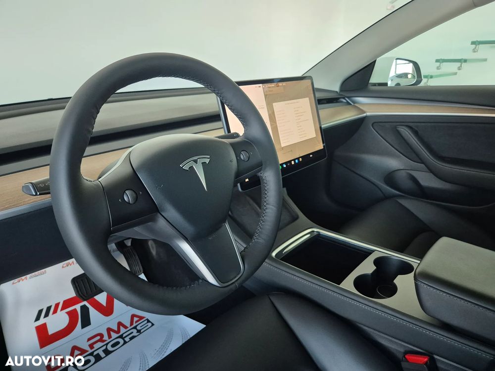 Tesla Model 3 Standard Reichweite Plus Hinterradantrieb - 10