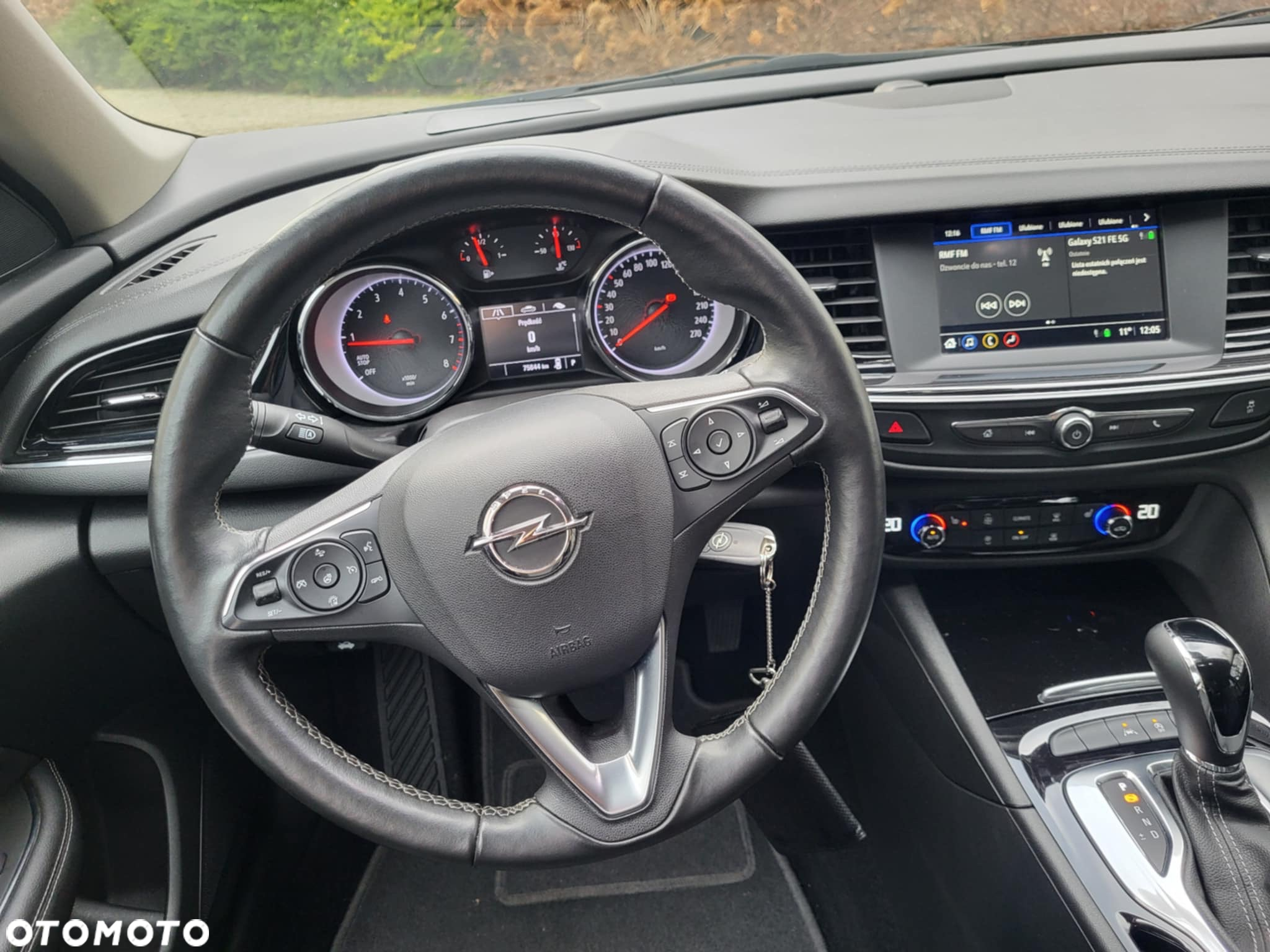 Opel Insignia - 21
