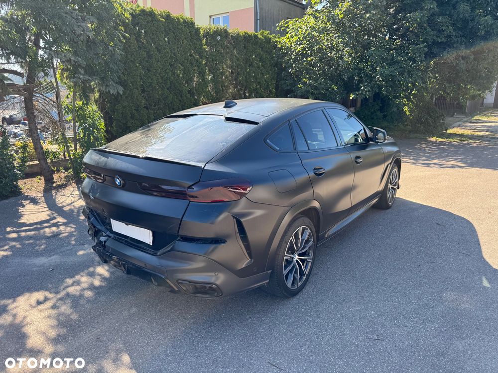 BMW X6 - 16