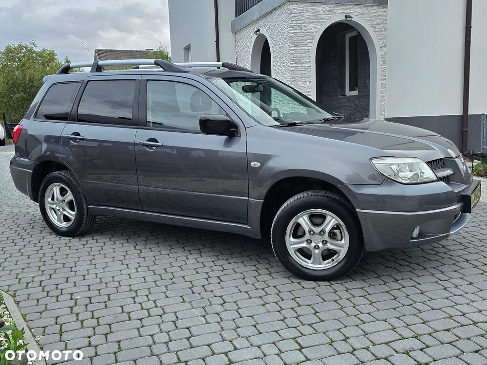 Mitsubishi Outlander 2.0 2WD Invite - 9