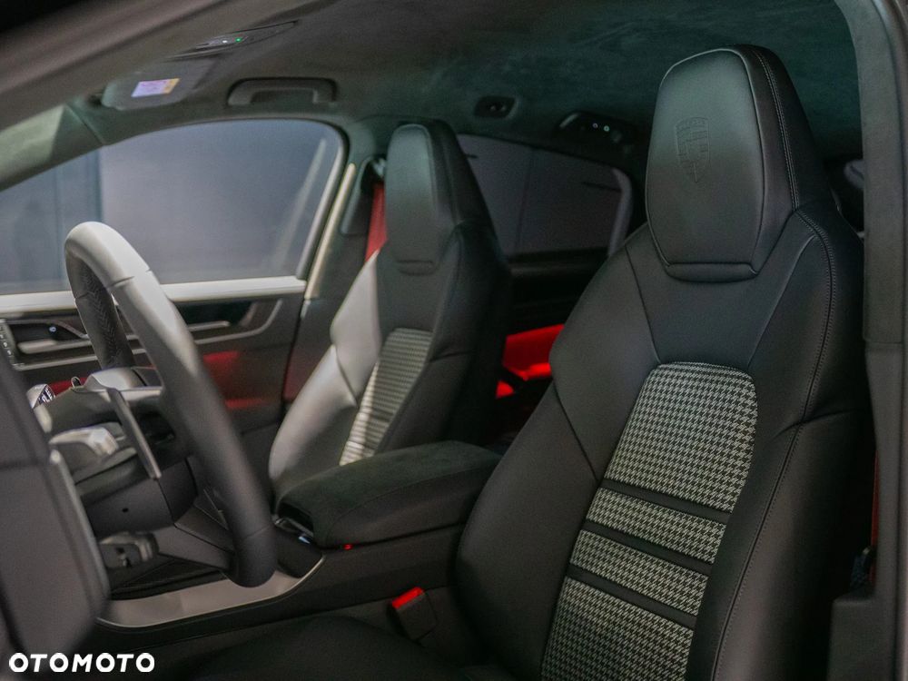 Porsche Cayenne - 16