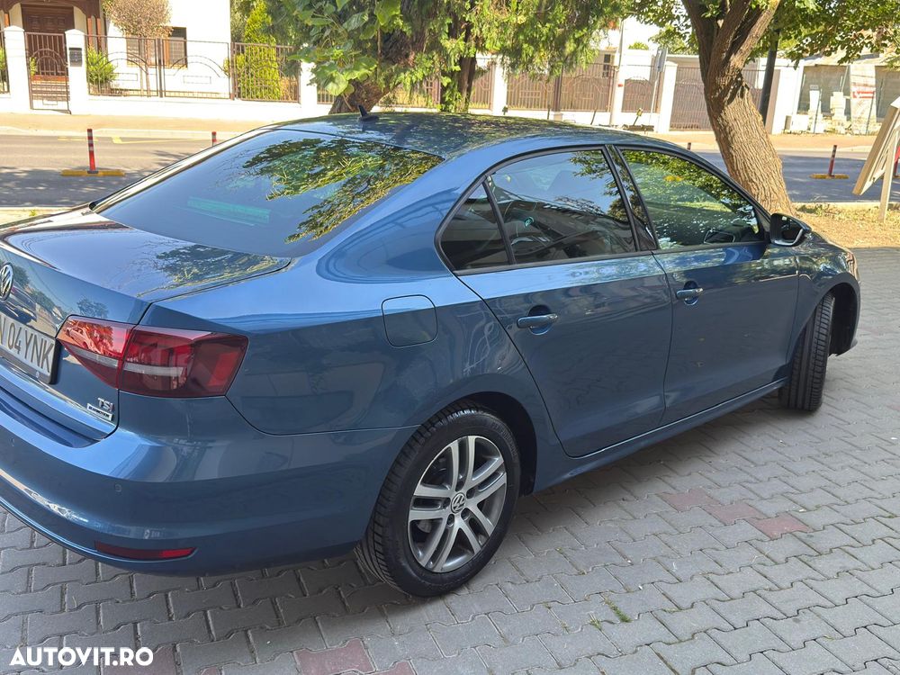 Volkswagen Jetta 1.2 TSI Comfortline - 5