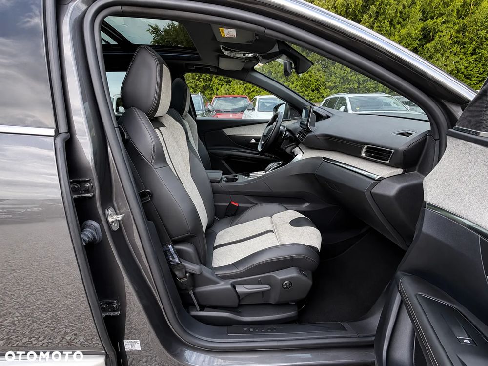 Peugeot 3008 1.6 PureTech HYbrid4 GT Line S&S EAT8 - 33