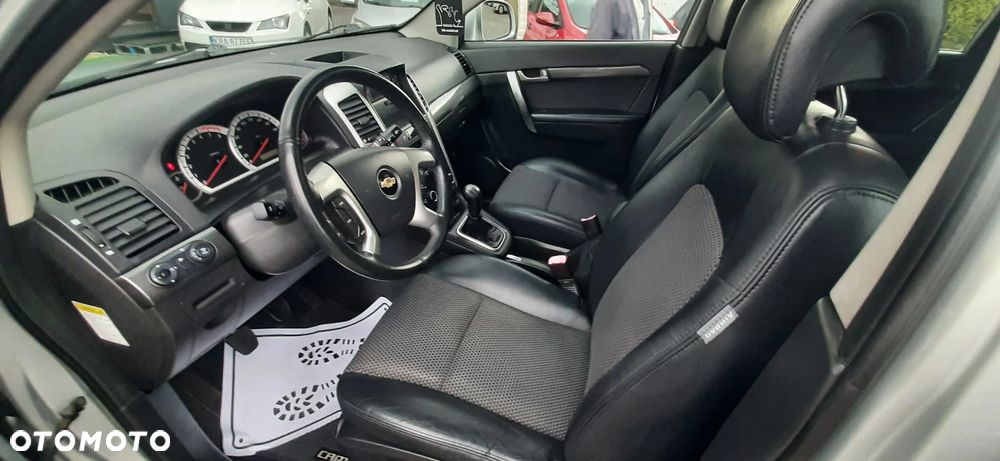 Chevrolet Captiva 2.4 2WD 7 Sitzer LS - 26