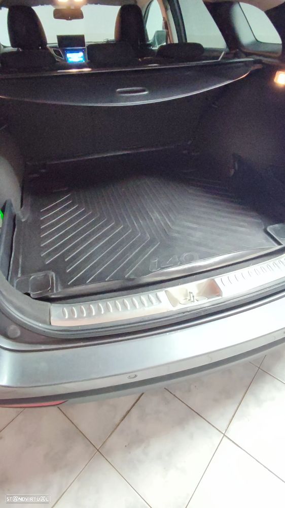 Hyundai i40 SW 1.7 CRDi Blue Comfort - 25