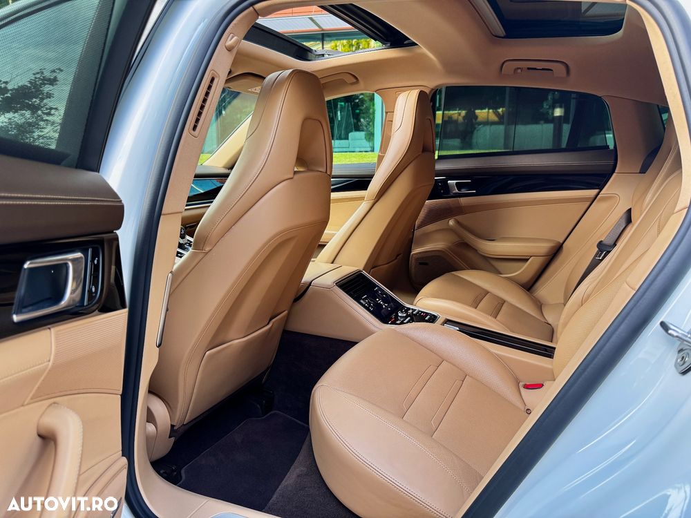 Porsche Panamera - 6