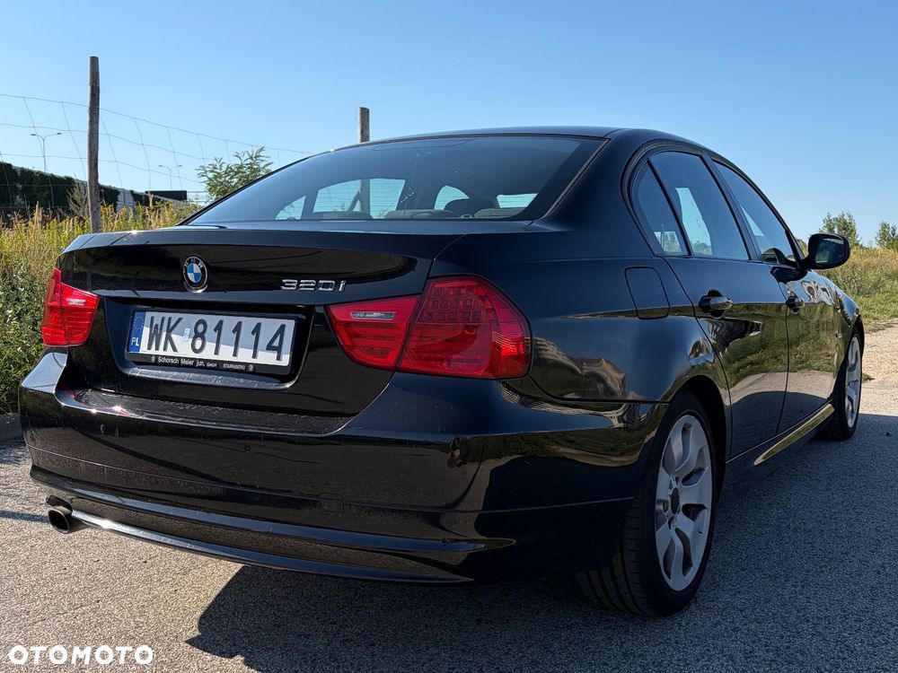 BMW Seria 3 318i - 6
