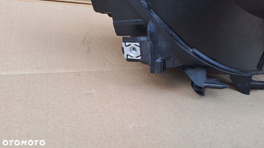 VW ID4 ID4 PRAWA LAMPA PRAWY PRZÓD 11B941036 ŁADNA UŻYWANA - 8