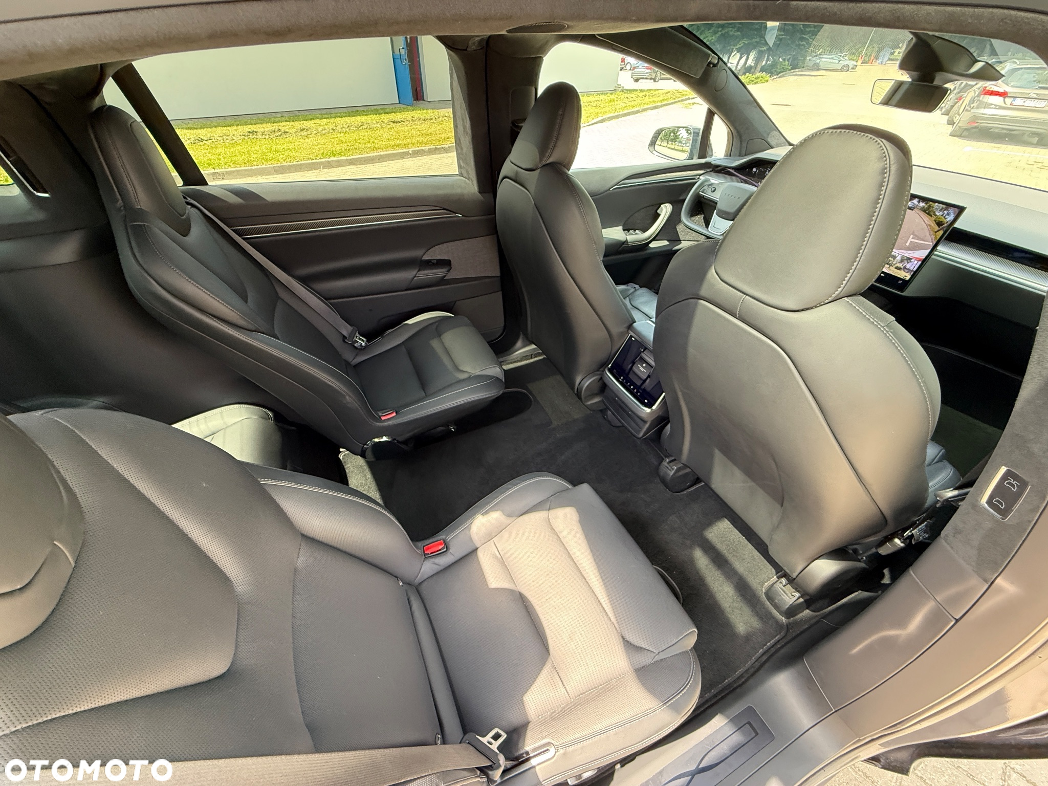Tesla Model X Plaid - 10