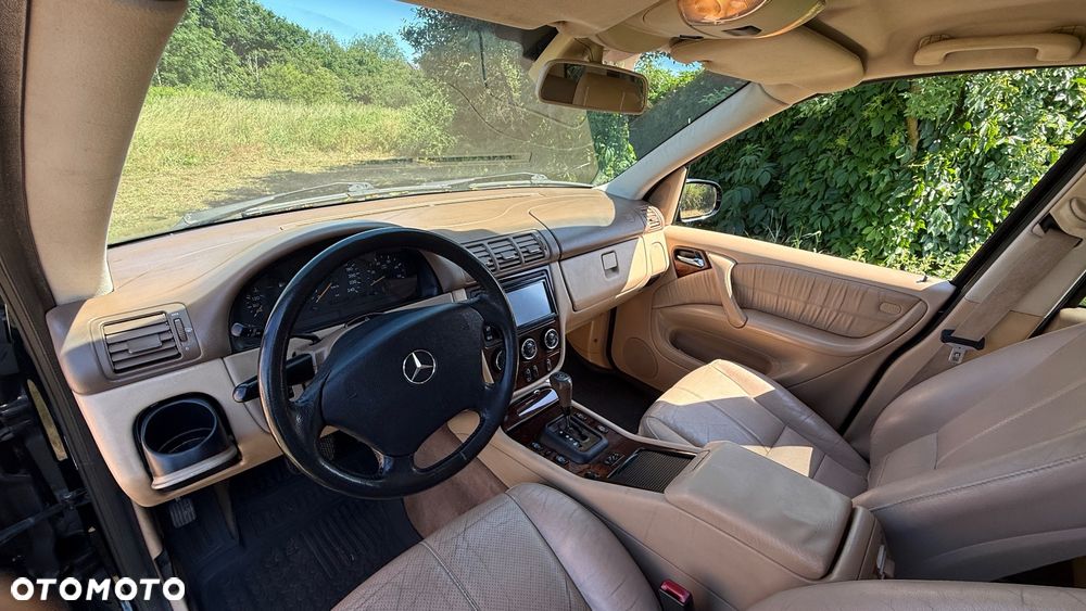 Mercedes-Benz ML - 14