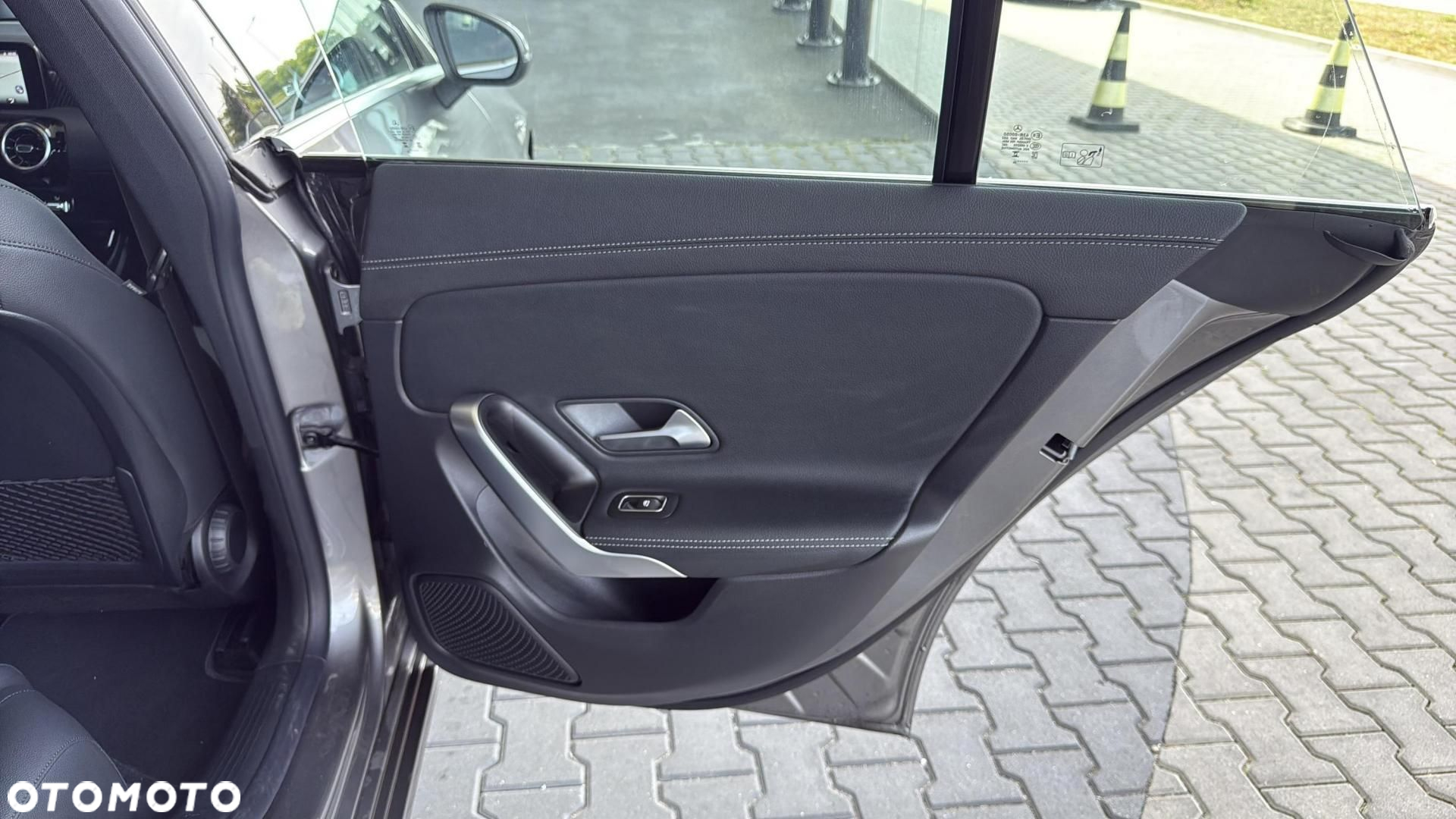 Mercedes-Benz CLA - 14