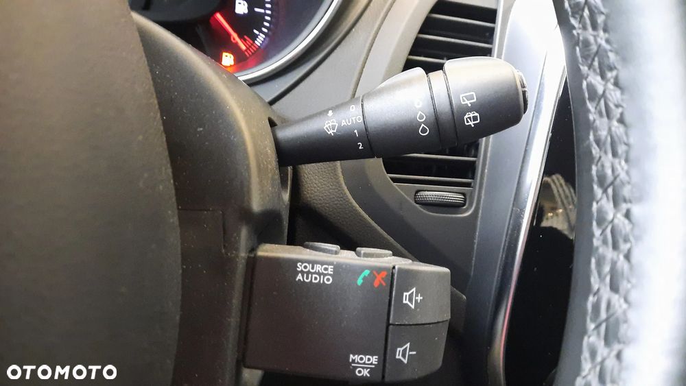 Renault Captur (ENERGY) TCe 90 INTENS - 24