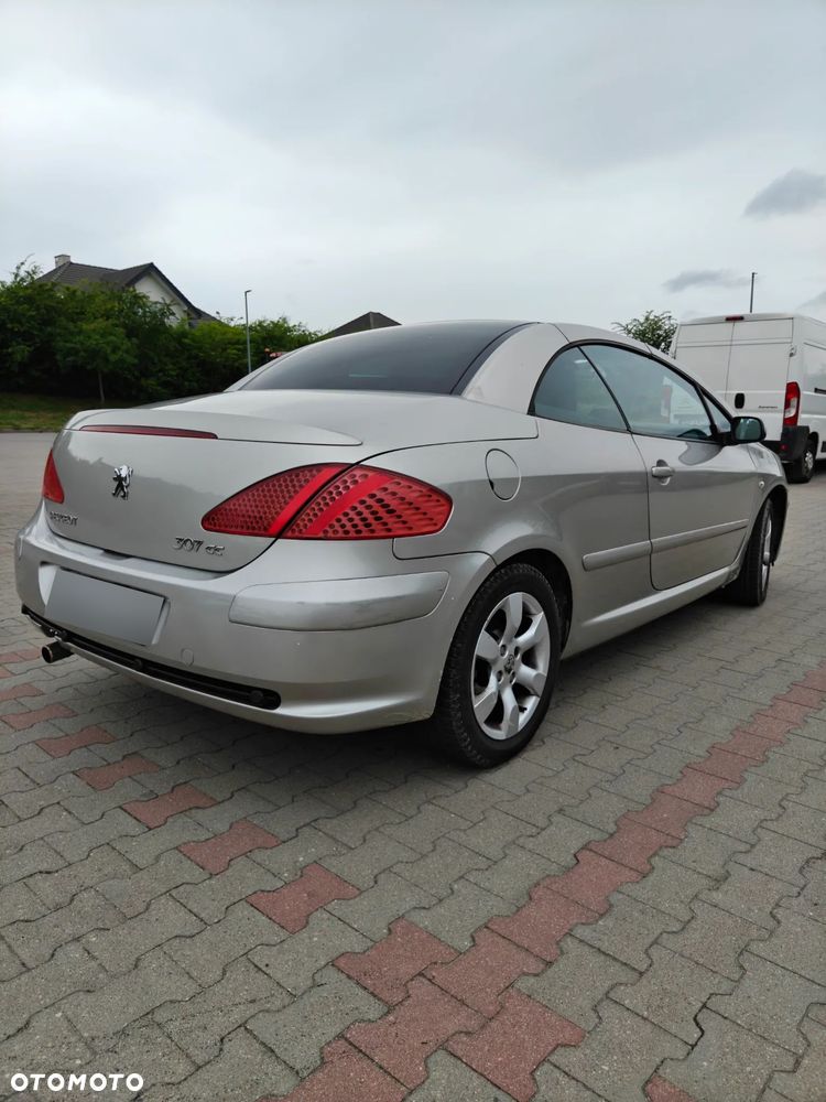 Peugeot 307 CC 2.0 Intense - 8