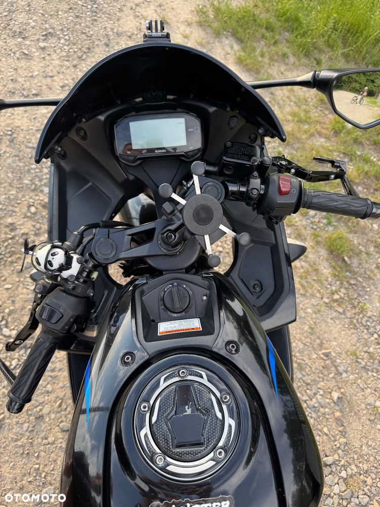 Suzuki GSX-R - 10