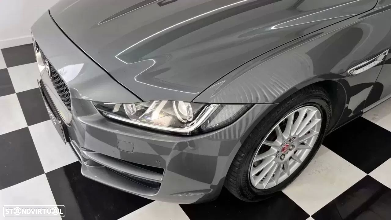Jaguar XE E-Performance Prestige - 5