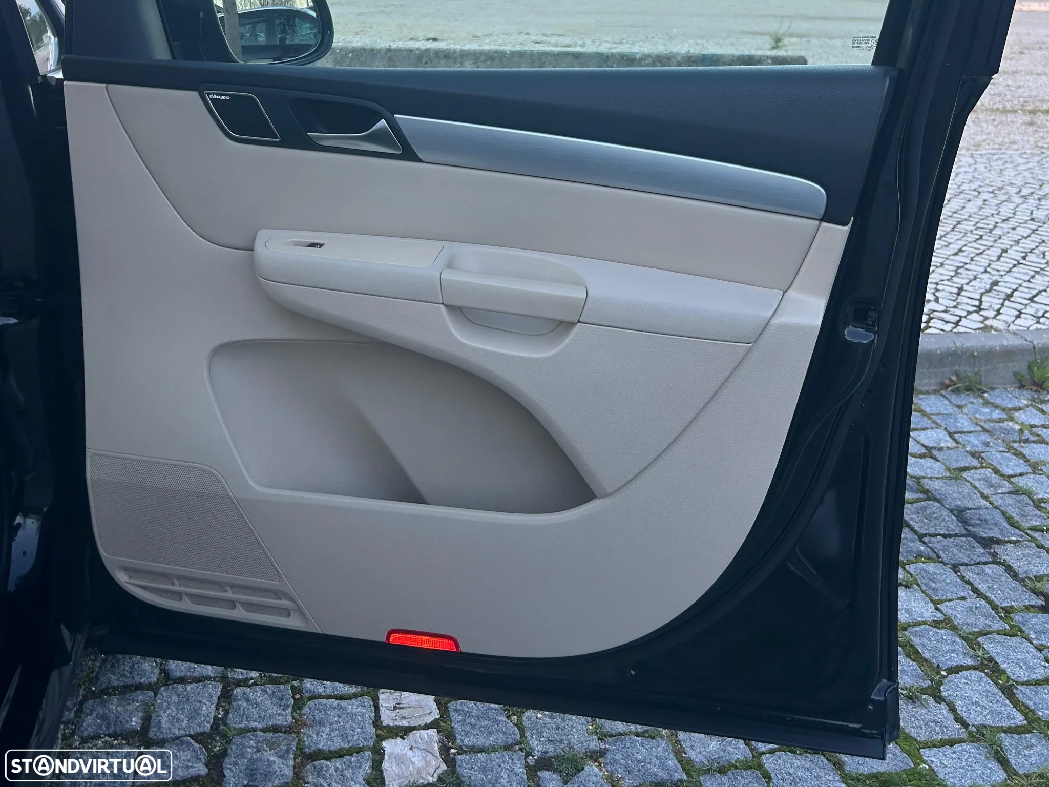 VW Sharan 2.0 TDI Highline DSG - 48