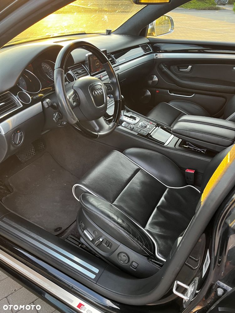 Audi S8 - 21