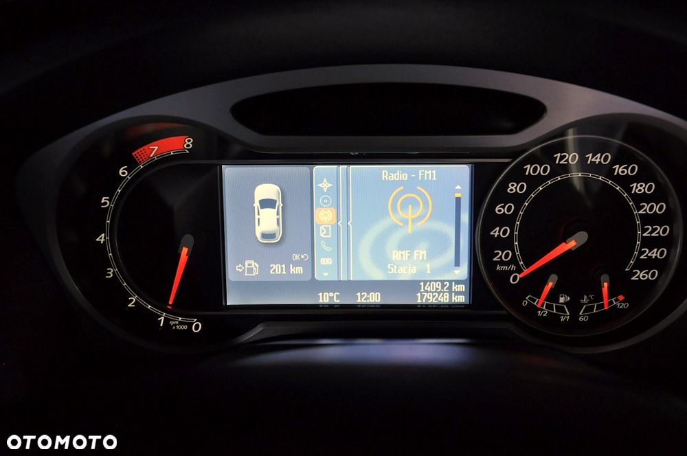 Ford S-Max - 37